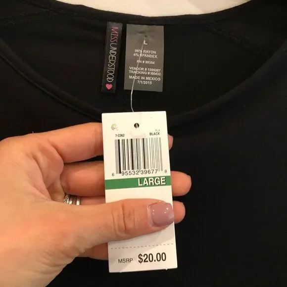 Black V-neck ballon sleeve long sleeve T-shirt - Picture 6 of 7